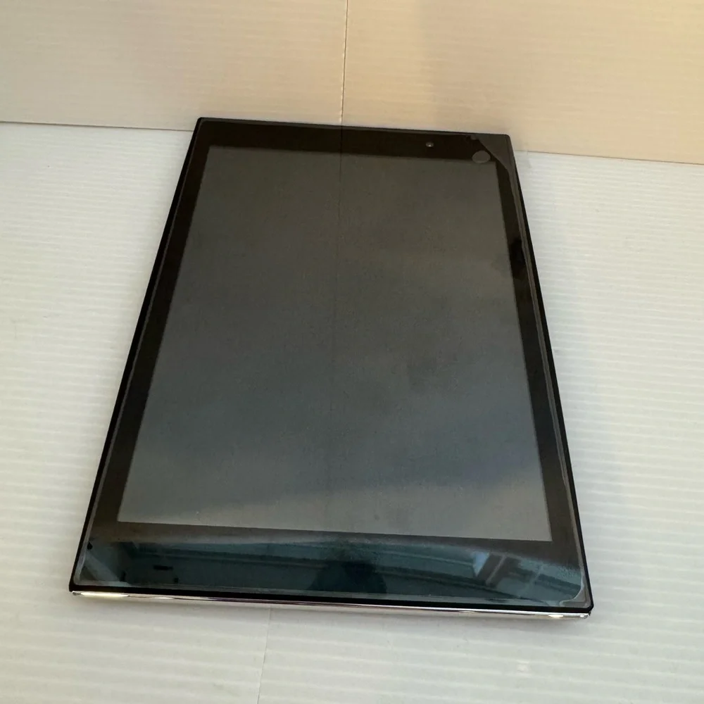 Gigaset Android 8 Inch QV830 8GB Black LCD Tablet With Black Case Tested Working